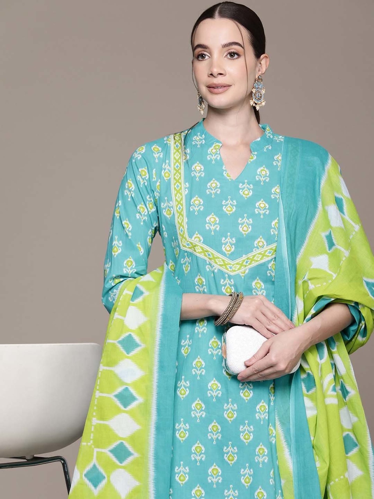 READIPRINT FASHIONS Blue Cotton Printed Kurta Pant Set With Dupatta