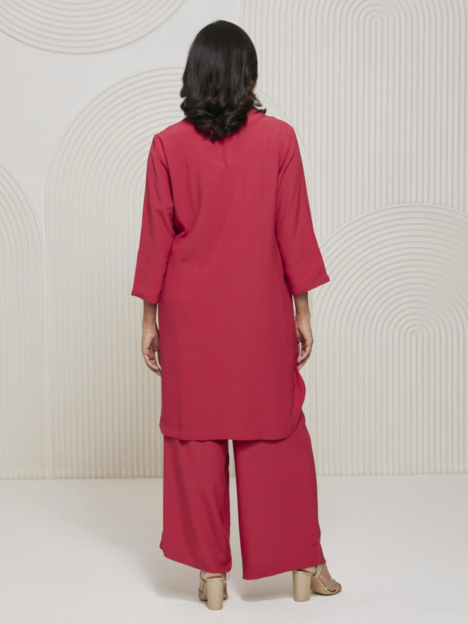 Artagai Tea Berry Elevated Basics V-neck Tunic with Embroidery