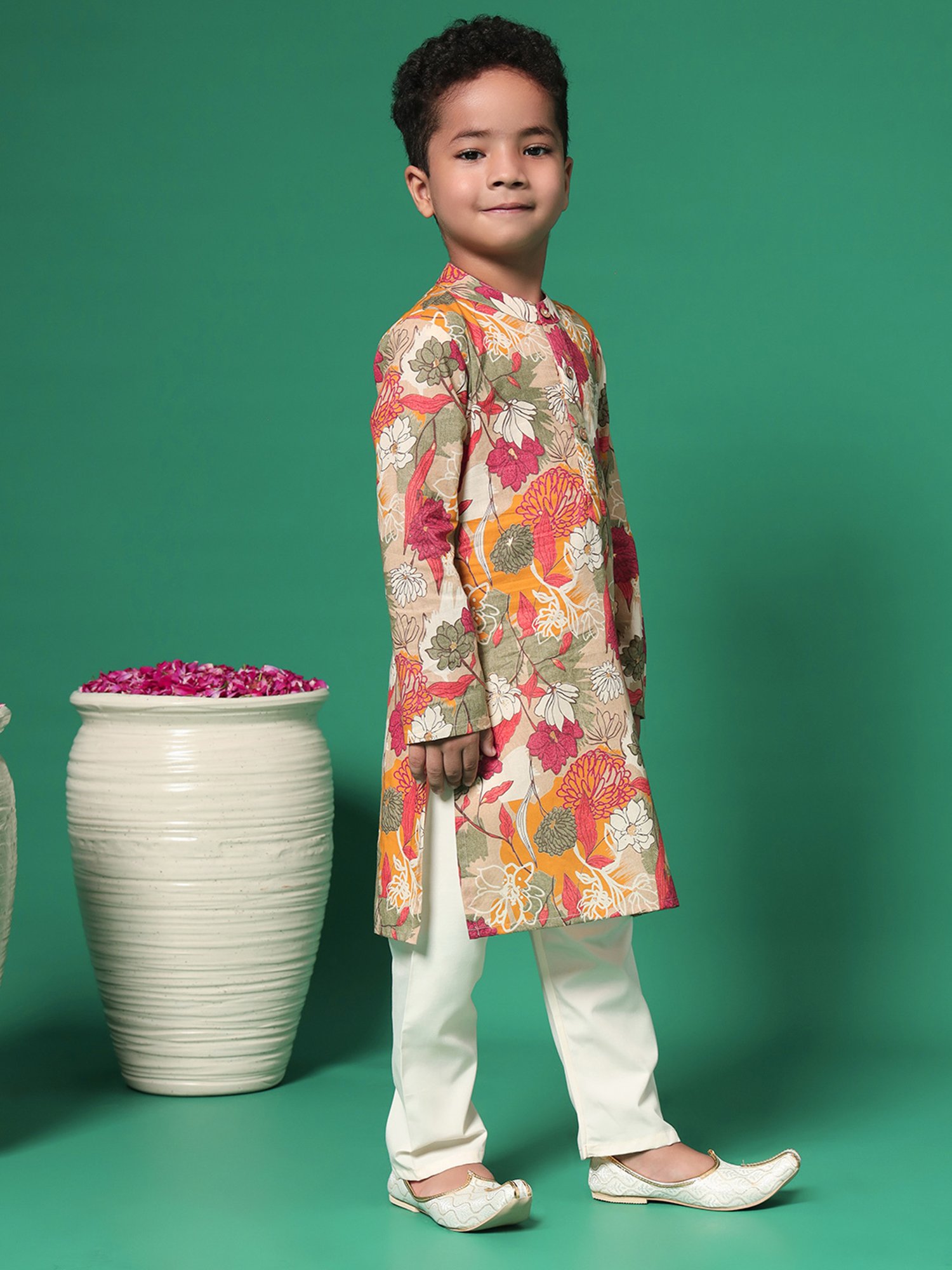 READIPRINT FASHIONS Kids Multicolor Printed Full Sleeves Kurta with Pyjamas