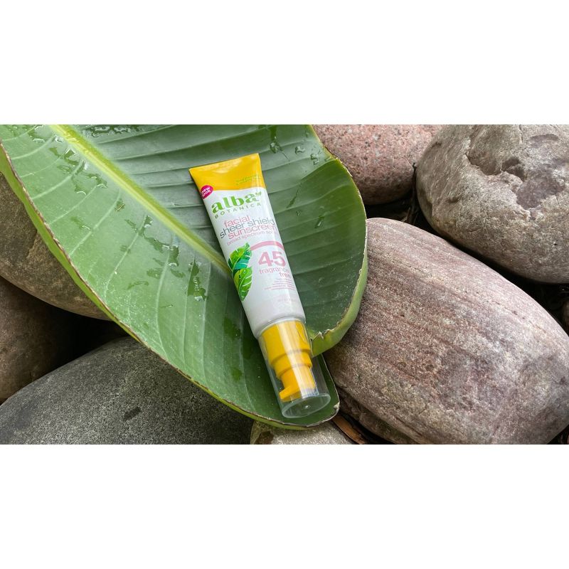 Alba Botanica Sheer Shield Facial Sunscreen - SPF 45 - 2oz