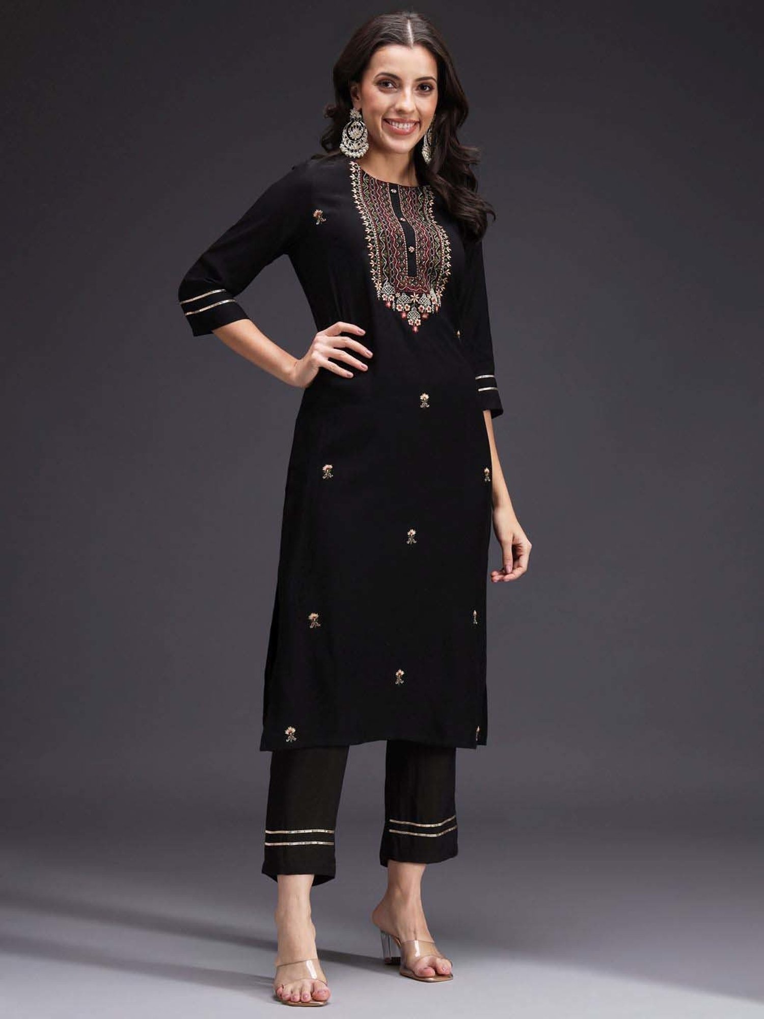 Heeposh Black Embroidered Kurta Pant Set With Dupatta