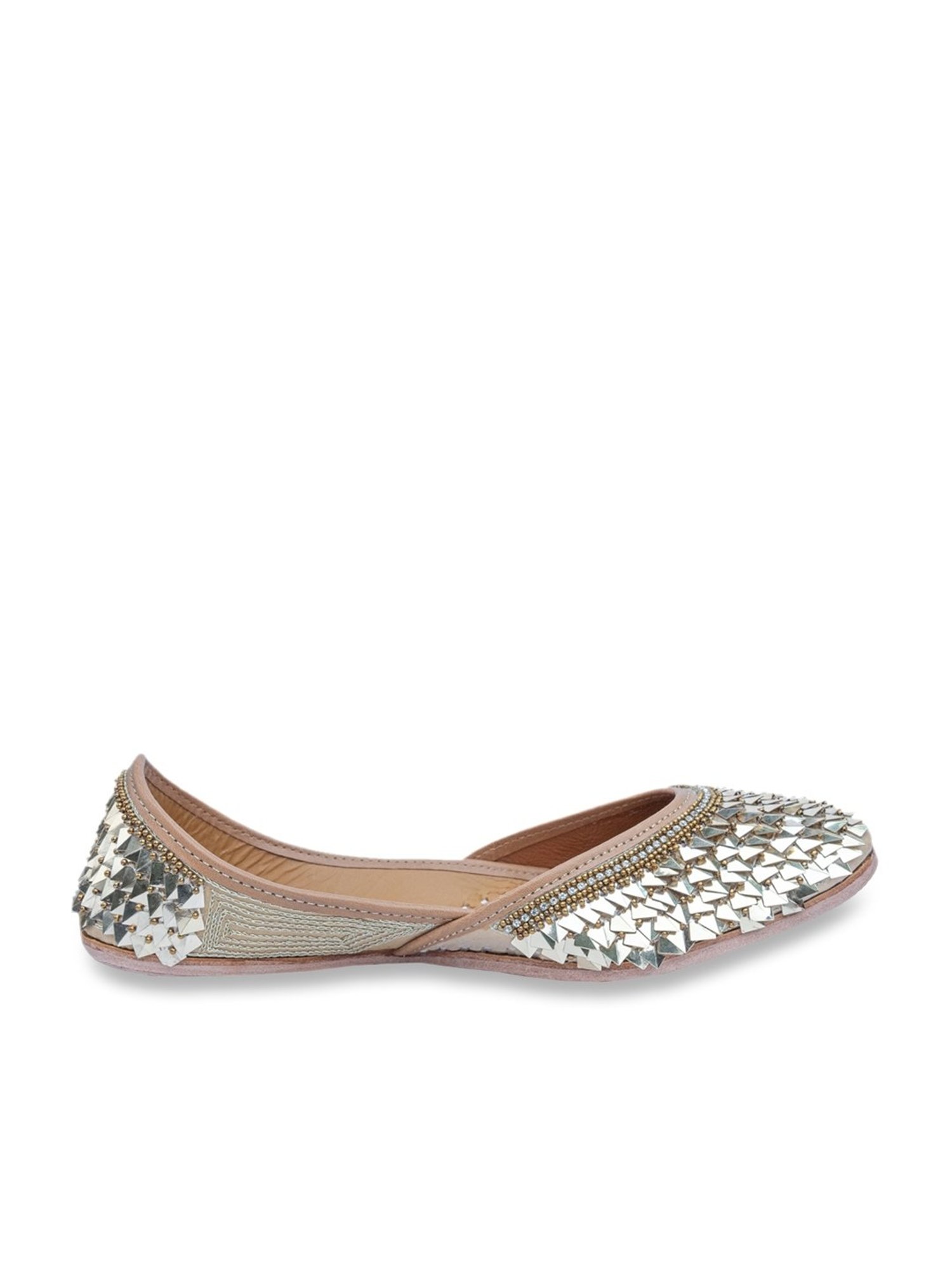 NR by Nidhi Rathi Women's Silver Ethnic Juttis