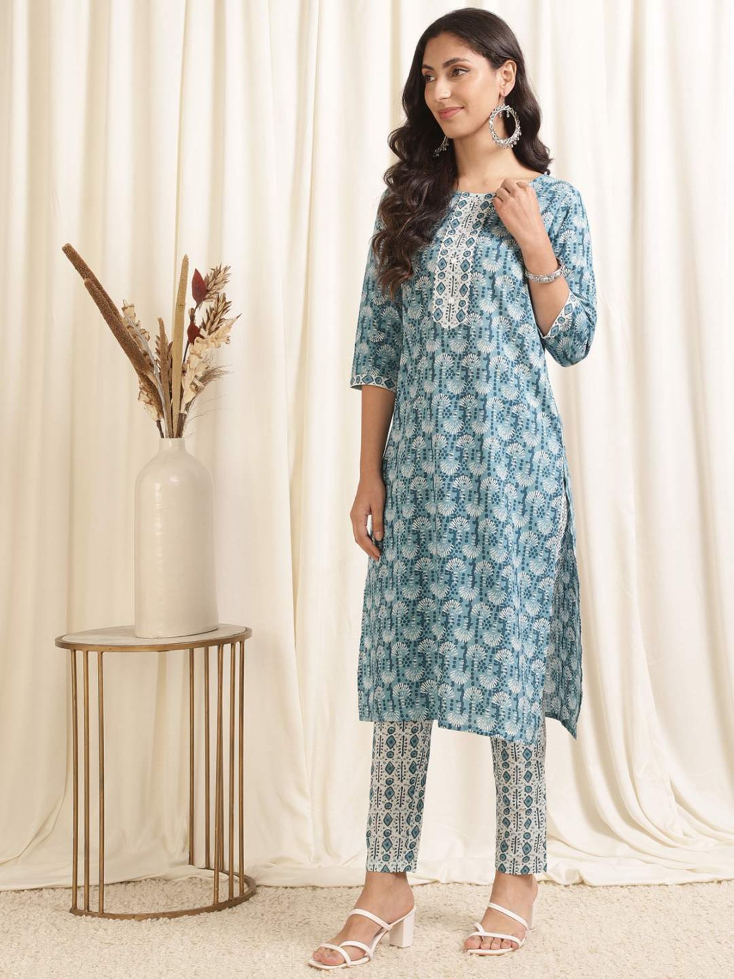 Rangita Blue & White Cotton Printed Kurta Pant Set