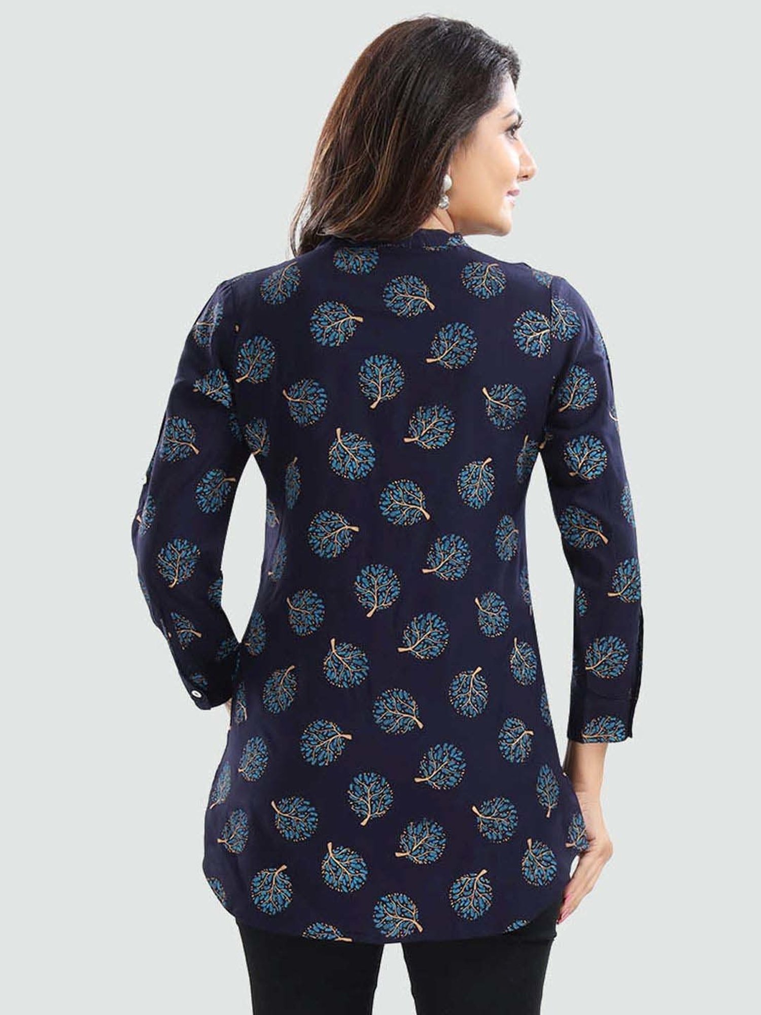 Saree Swarg Blue Printed A Line Short Kurti