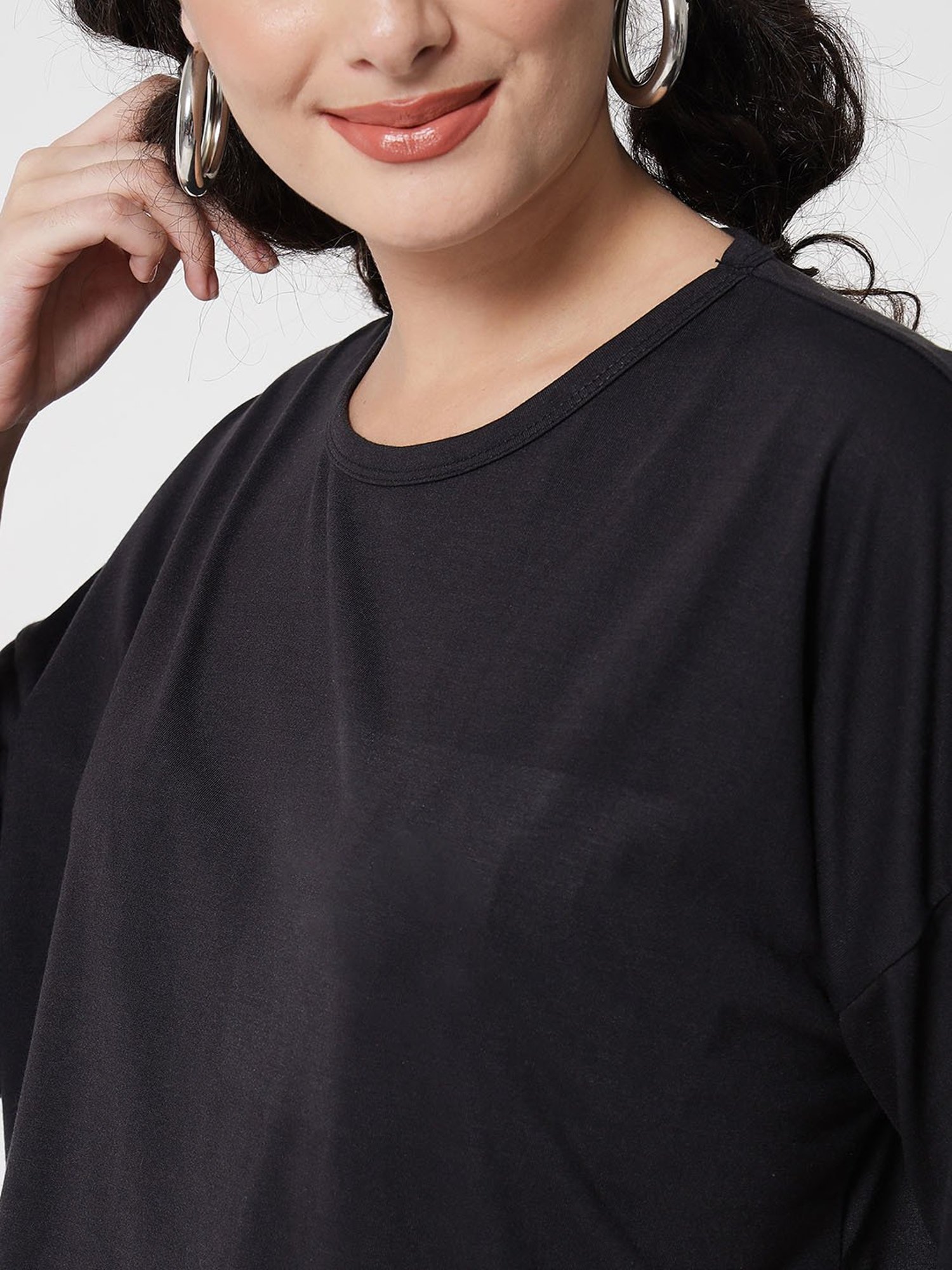 Kotty Black Round Neck T-Shirt