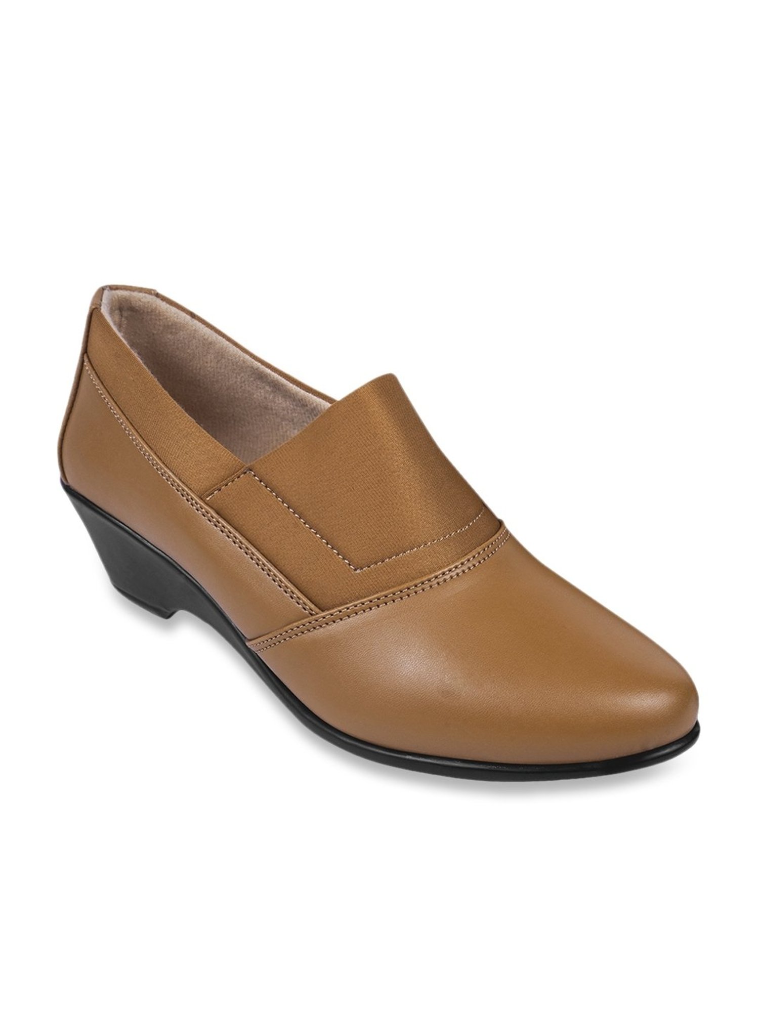 The White Pole Women's Tan Casual Pumps
