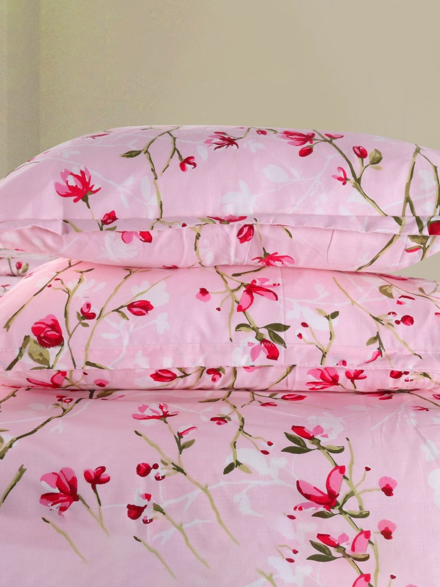 Haus & Kinder Summer Vintage Romance Printed Pink 186 TC Cotton Bed Sheet with 2 Pillow Covers