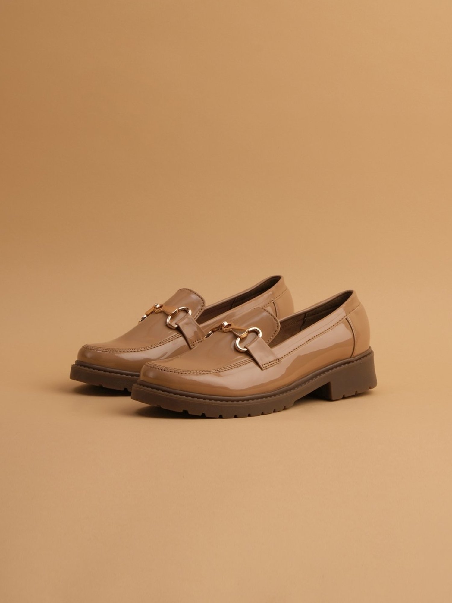 Eridani Women's Micah Beige Loafers