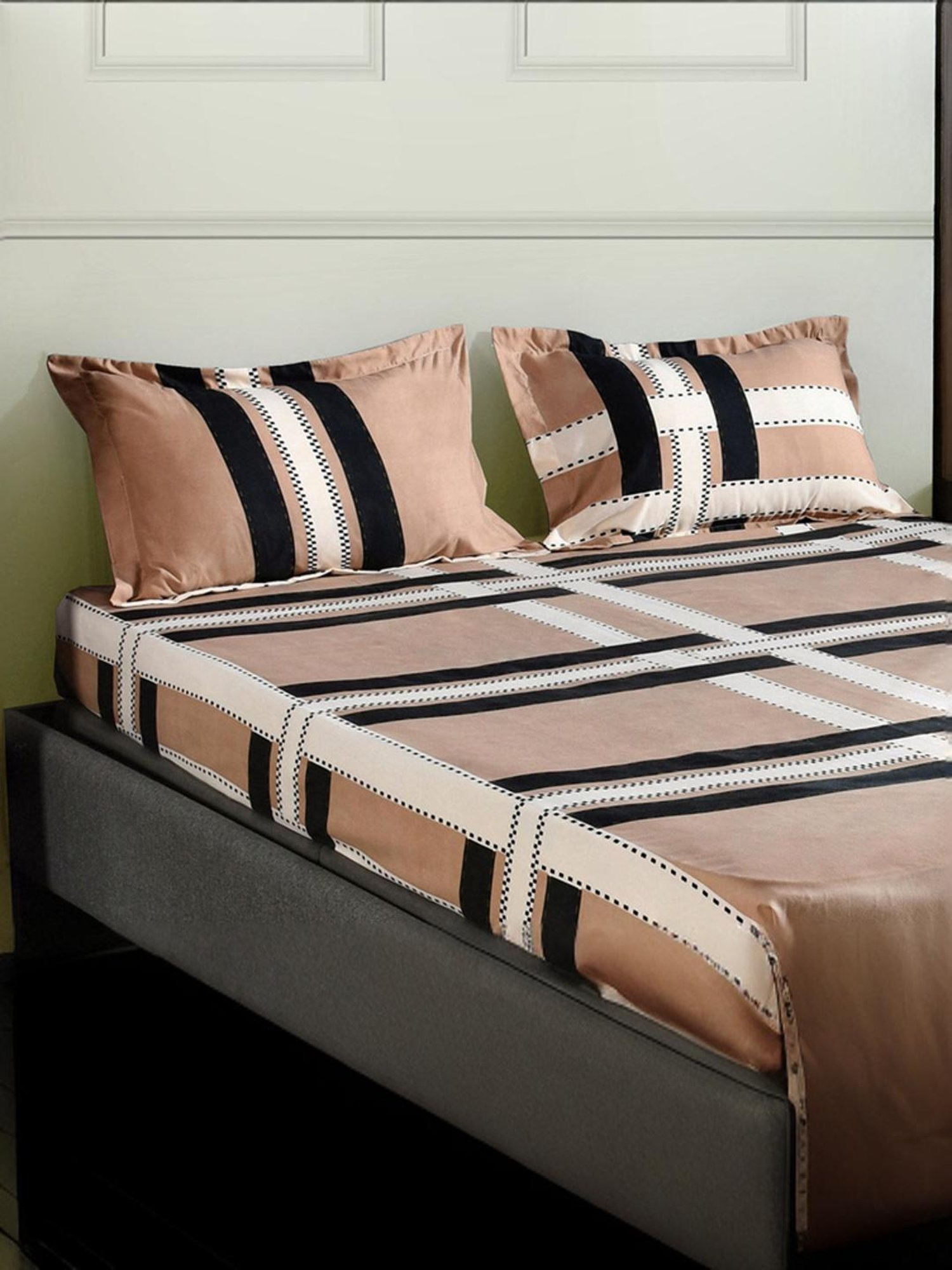 @Home Ammara Beige & Black 90 GSM Polyester Double Bedsheet with 2 Pillow Covers