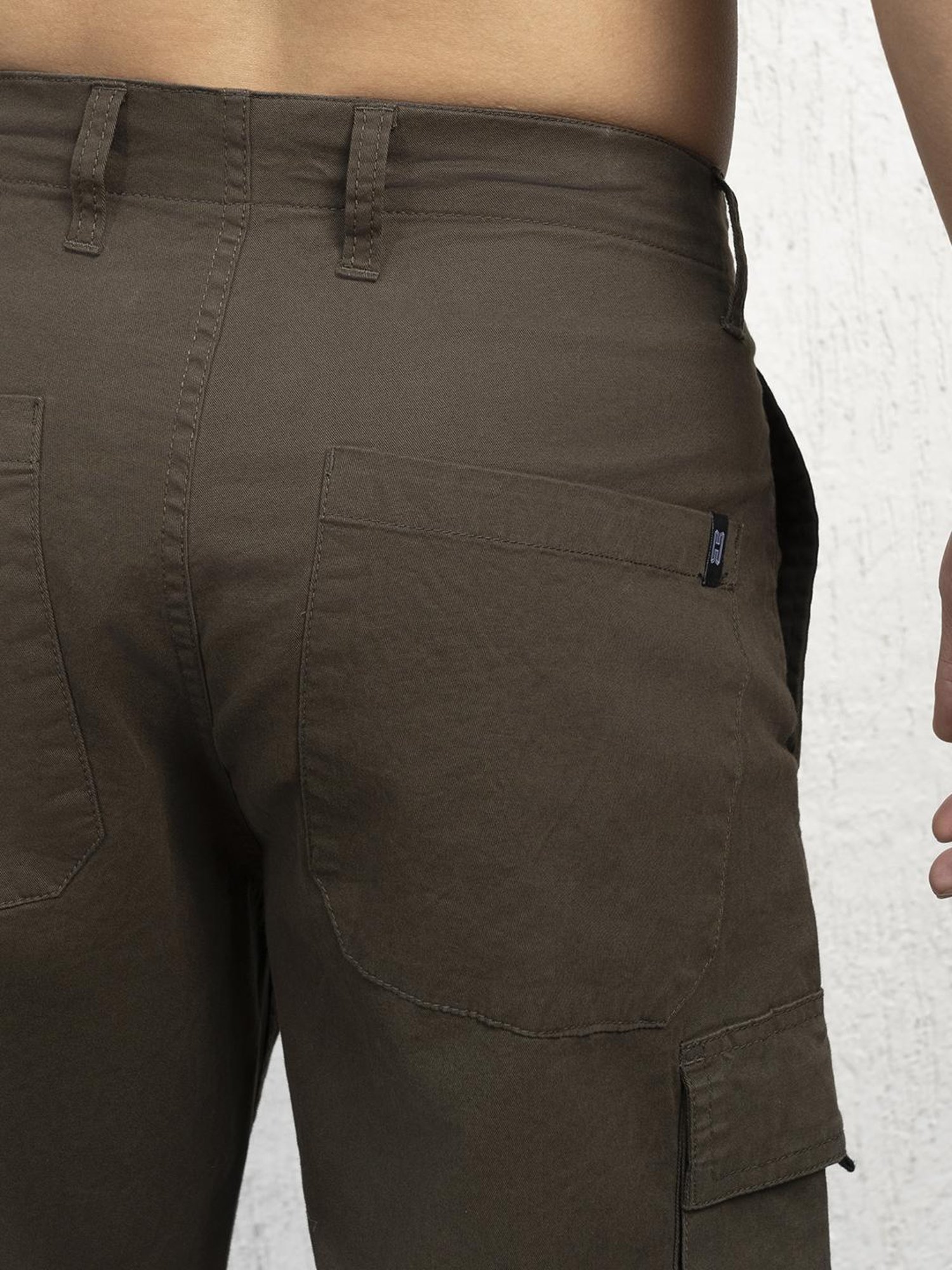 Hubberholme Men Cotton Relaxed Fit Mid-Rise Knee Length Shorts 8