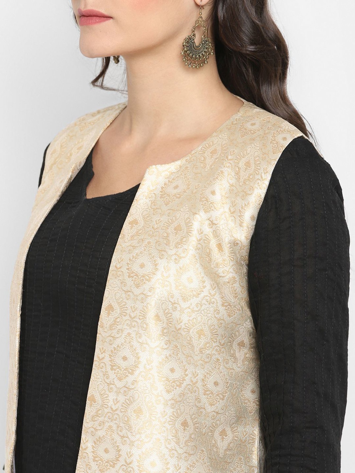 Hangup Beige Jacquard Pattern Shrug