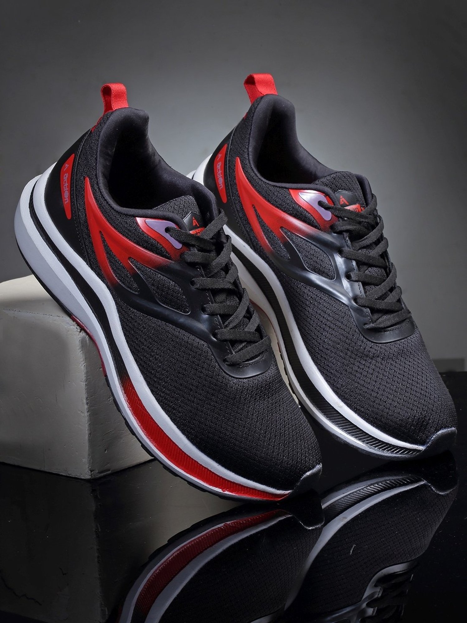 Action Men's Black Running Shoes