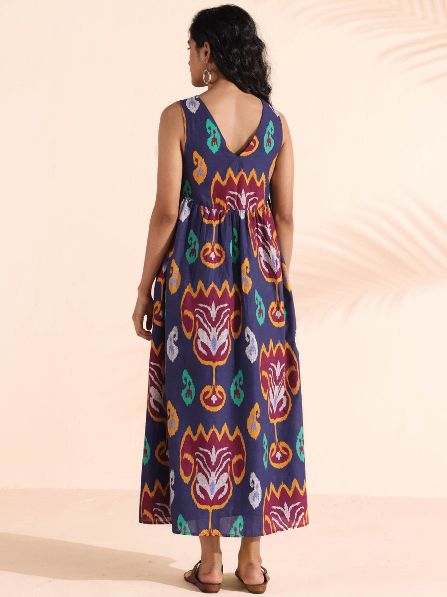 true Browns Blue Printed Maxi Dress