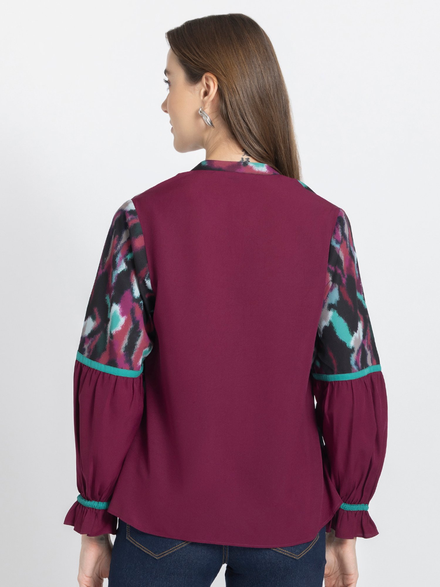 SHAYE Multicolor Printed Top