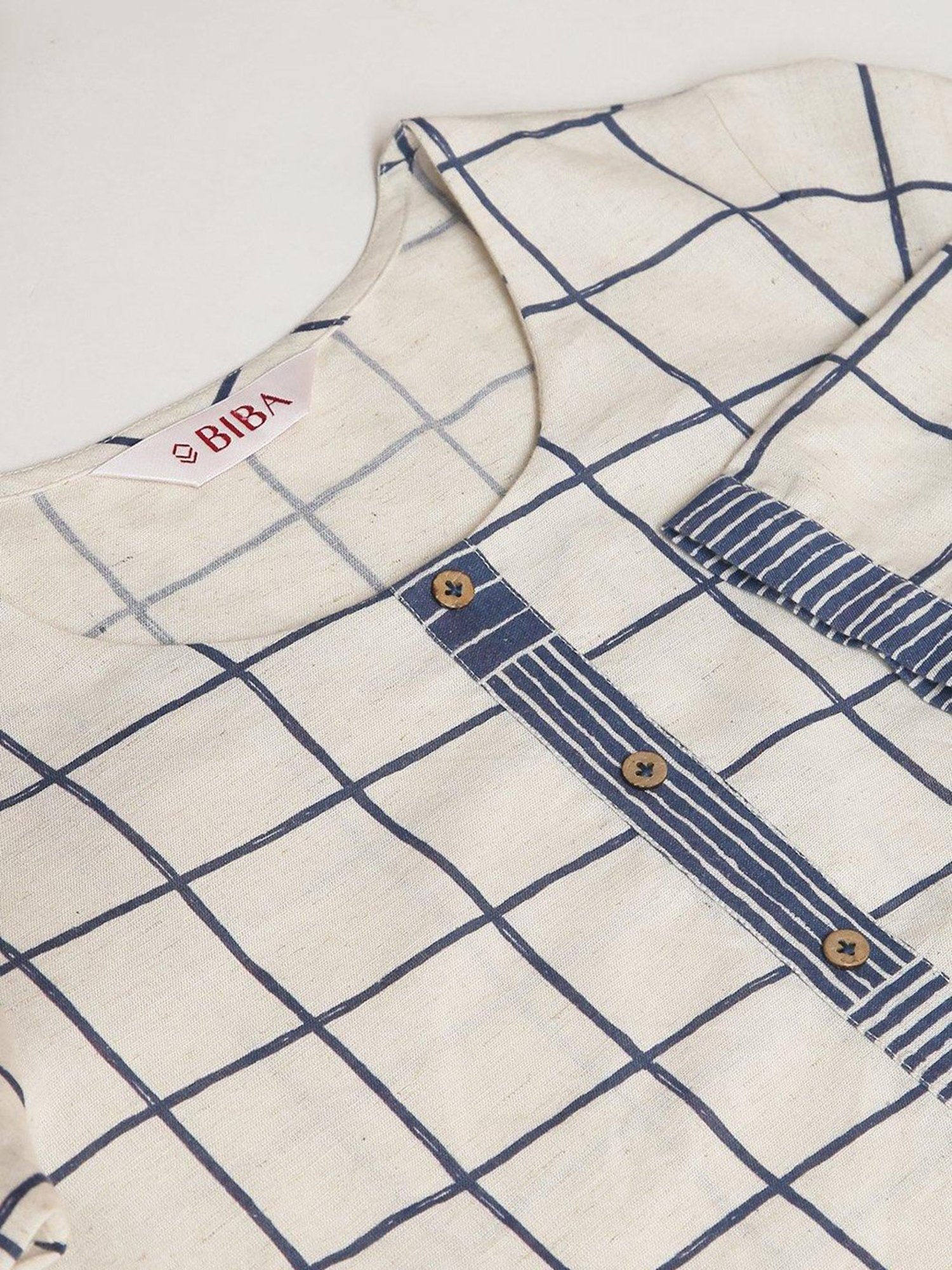 URBAN MYSTIC Black Rayon Embroidered Kurta & Sharara Set