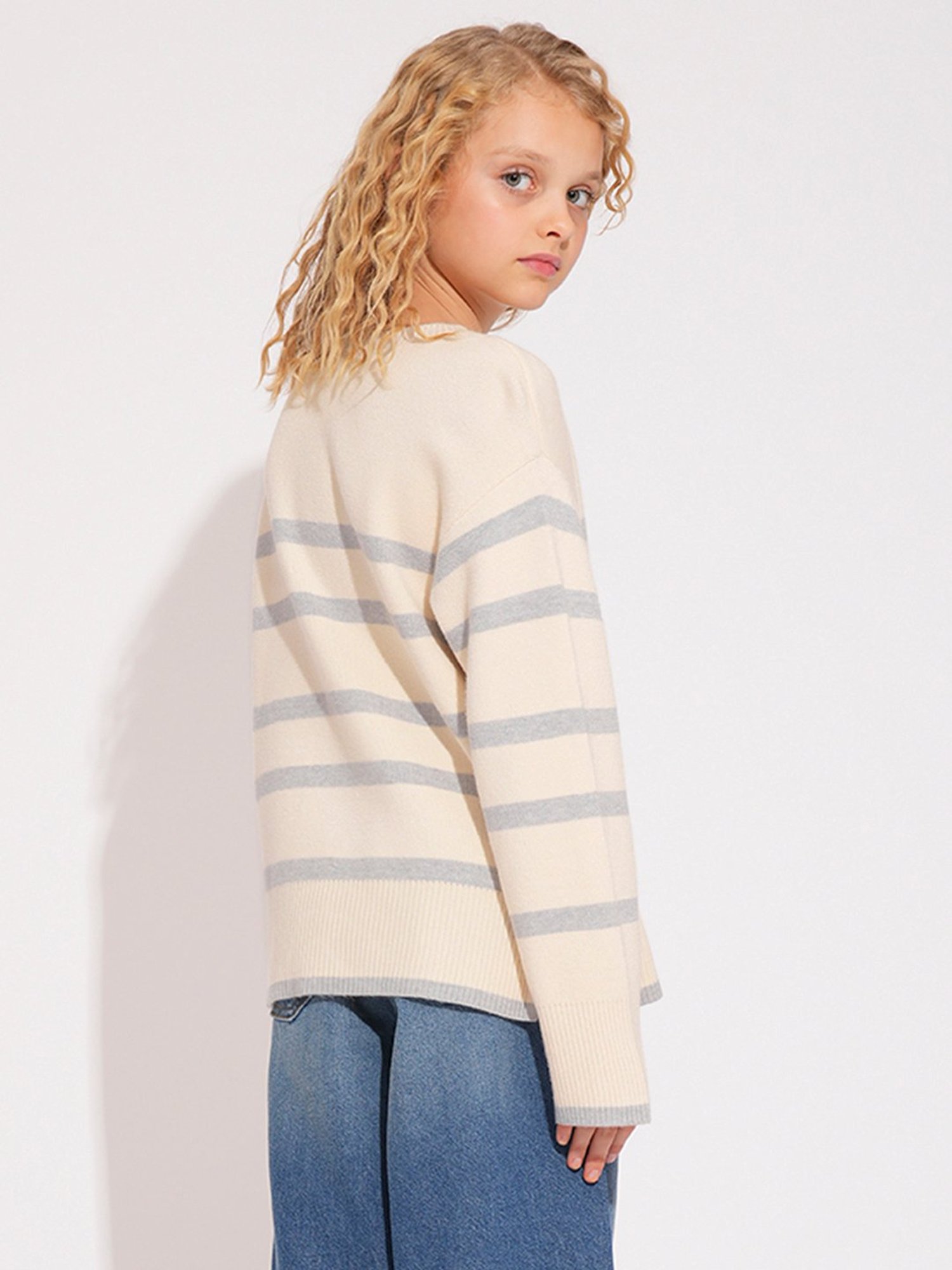 Elle Kids Black Solid Full Sleeves Sweater