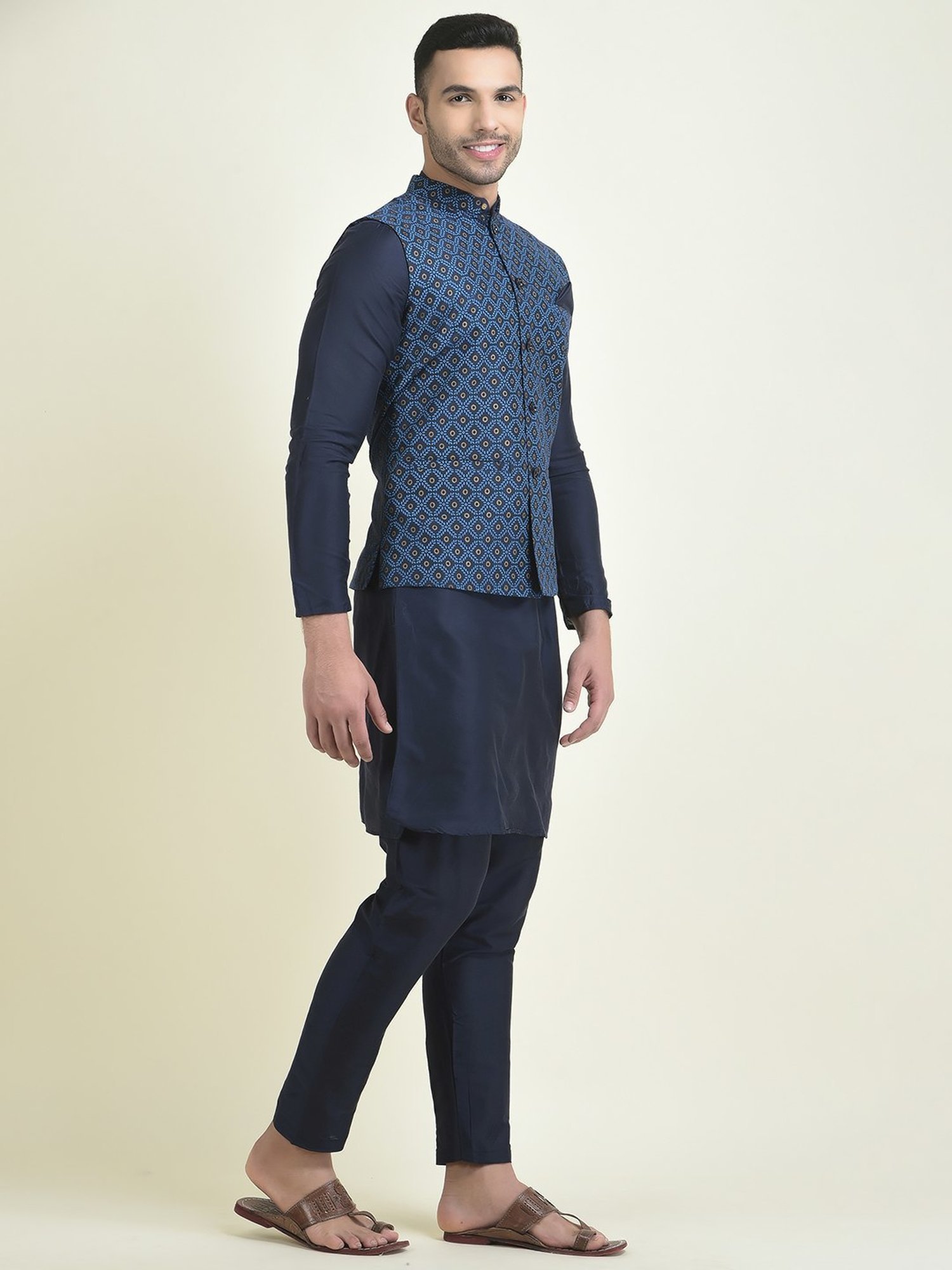Deyann Navy Blue Regular Fit Printed Kurta Set With Jacket