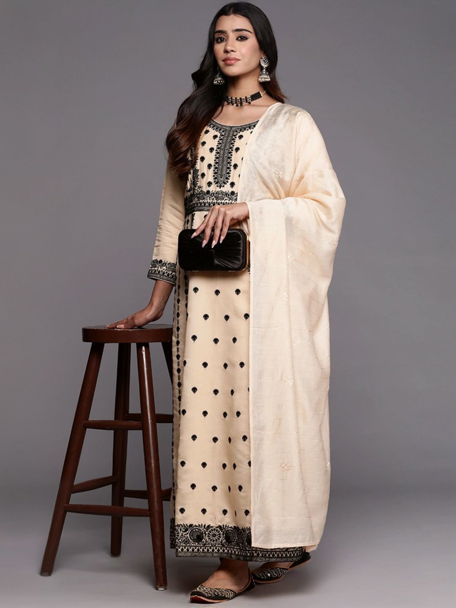 Libas Art Beige Embroidered Kurta Pant Set With Dupatta