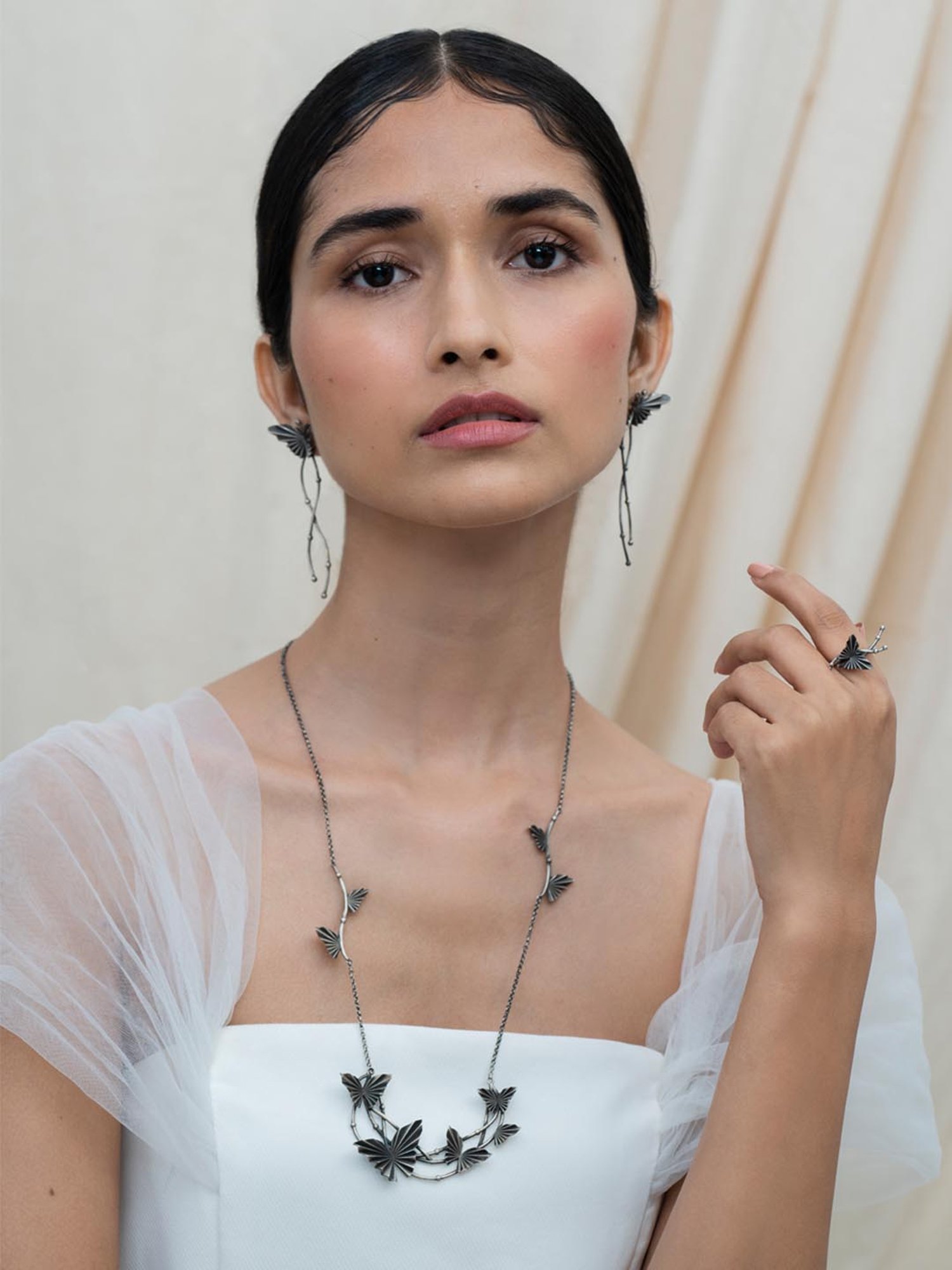 Shaya 92.5 Sterling Silver Chasing My Crazy Thoughts Necklace for Women