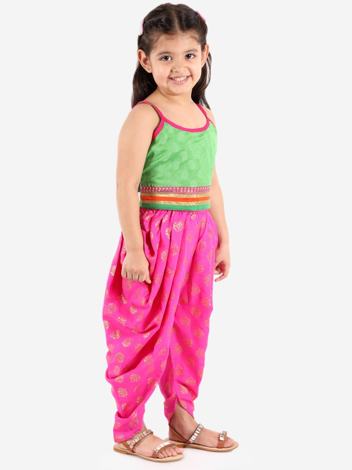 TWISHA Kids Green & Pink Self Design Top with Dhoti