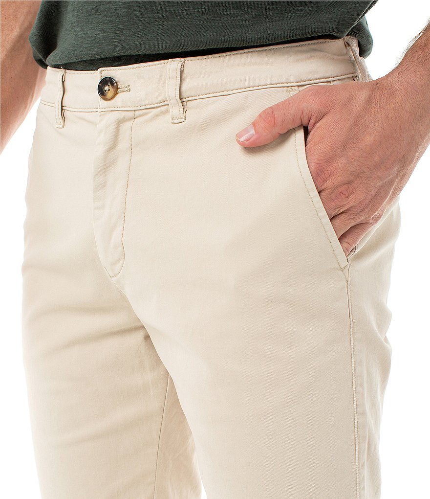 Liverpool Los Angeles Modern-Fit 9.5#double; Inseam Twill Shorts