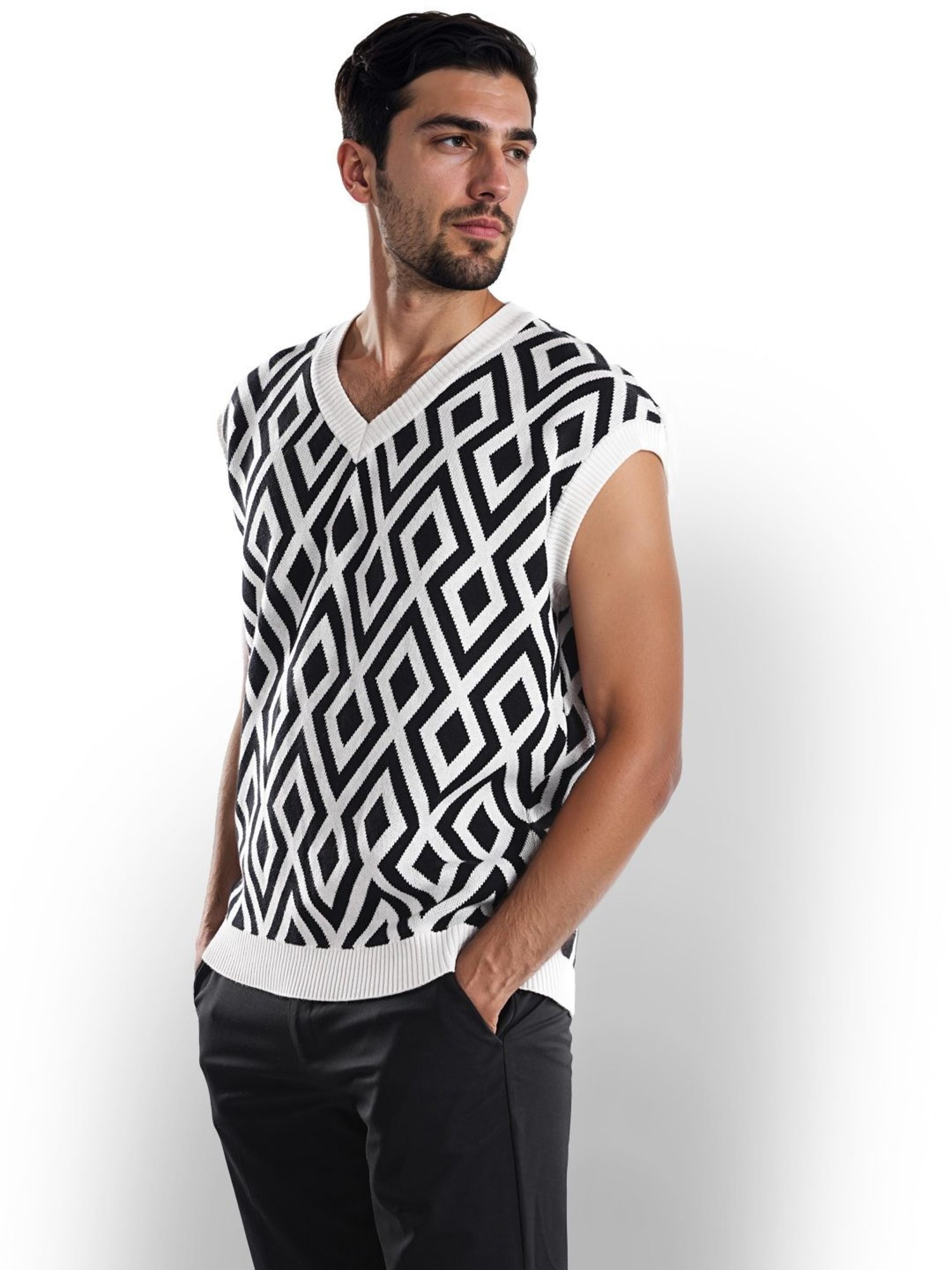 Celio* Black Regular Fit Printed Sweater