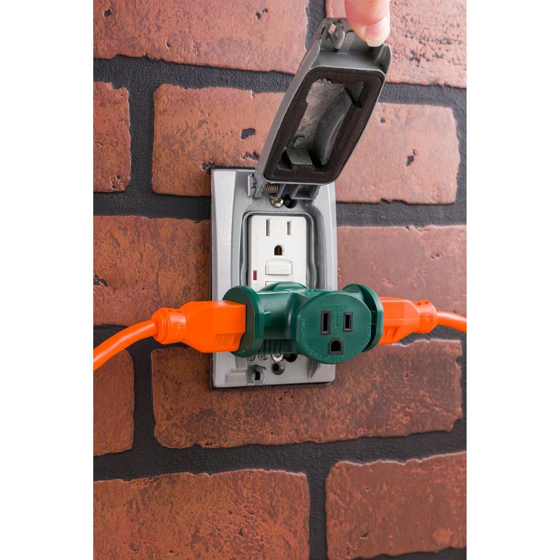 Philips 3-Outlet Heavy Duty Ground T-Tap Green