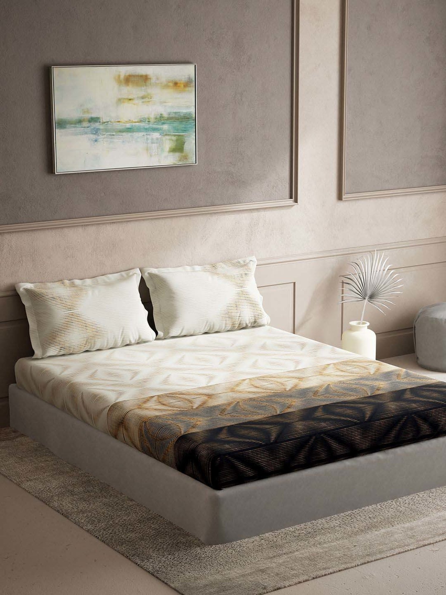 DDecor Brown & Grey Cotton 135 TC King Size Bedsheet With Pillow Covers