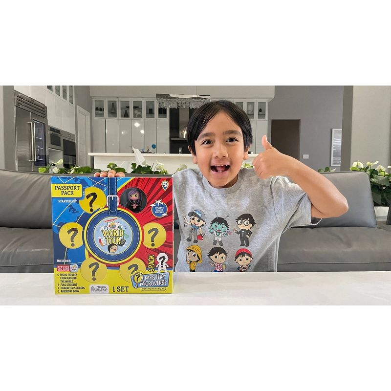 Ryan's World Tour Passport Pack Starter Set