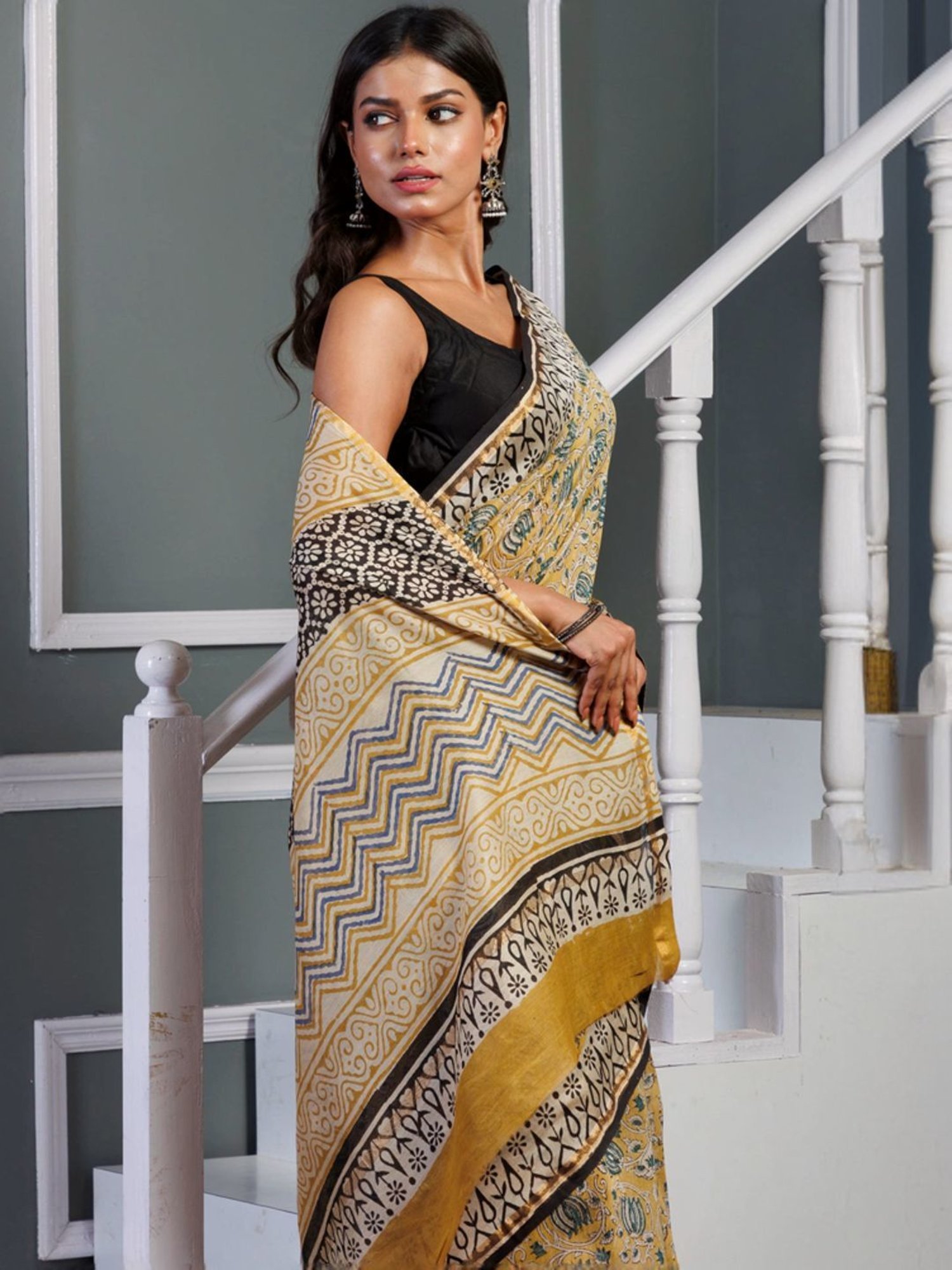 Unnati Silks Yellow Printed Saree With Unstitched Blouse