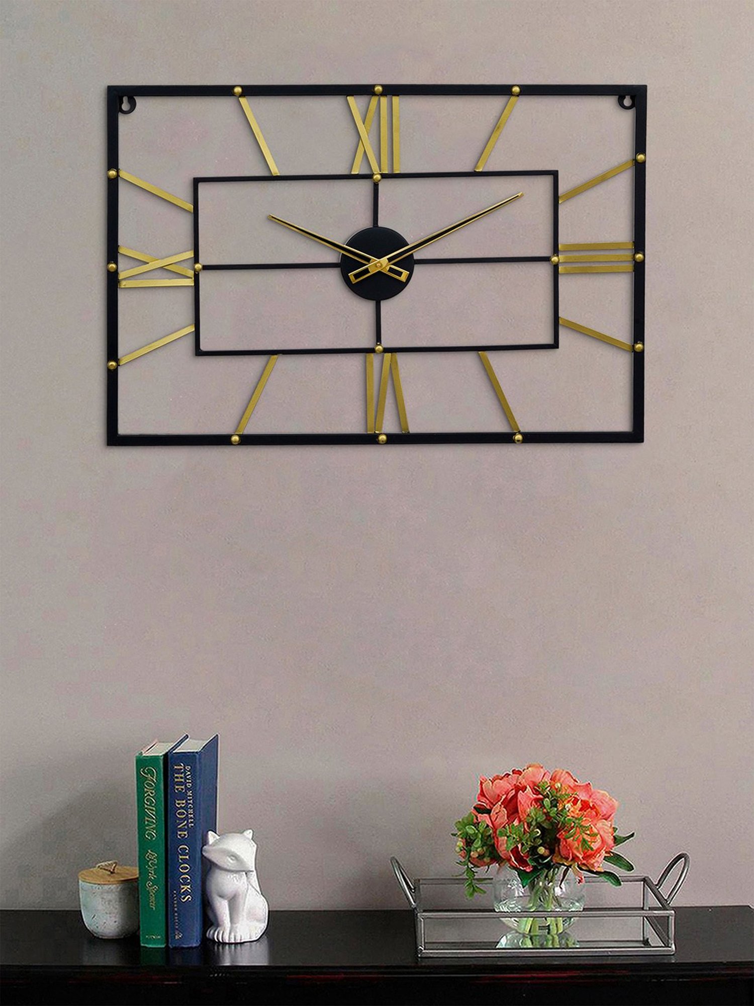 CHRONIKLE Elegant Black & Gold Iron Wall Clock