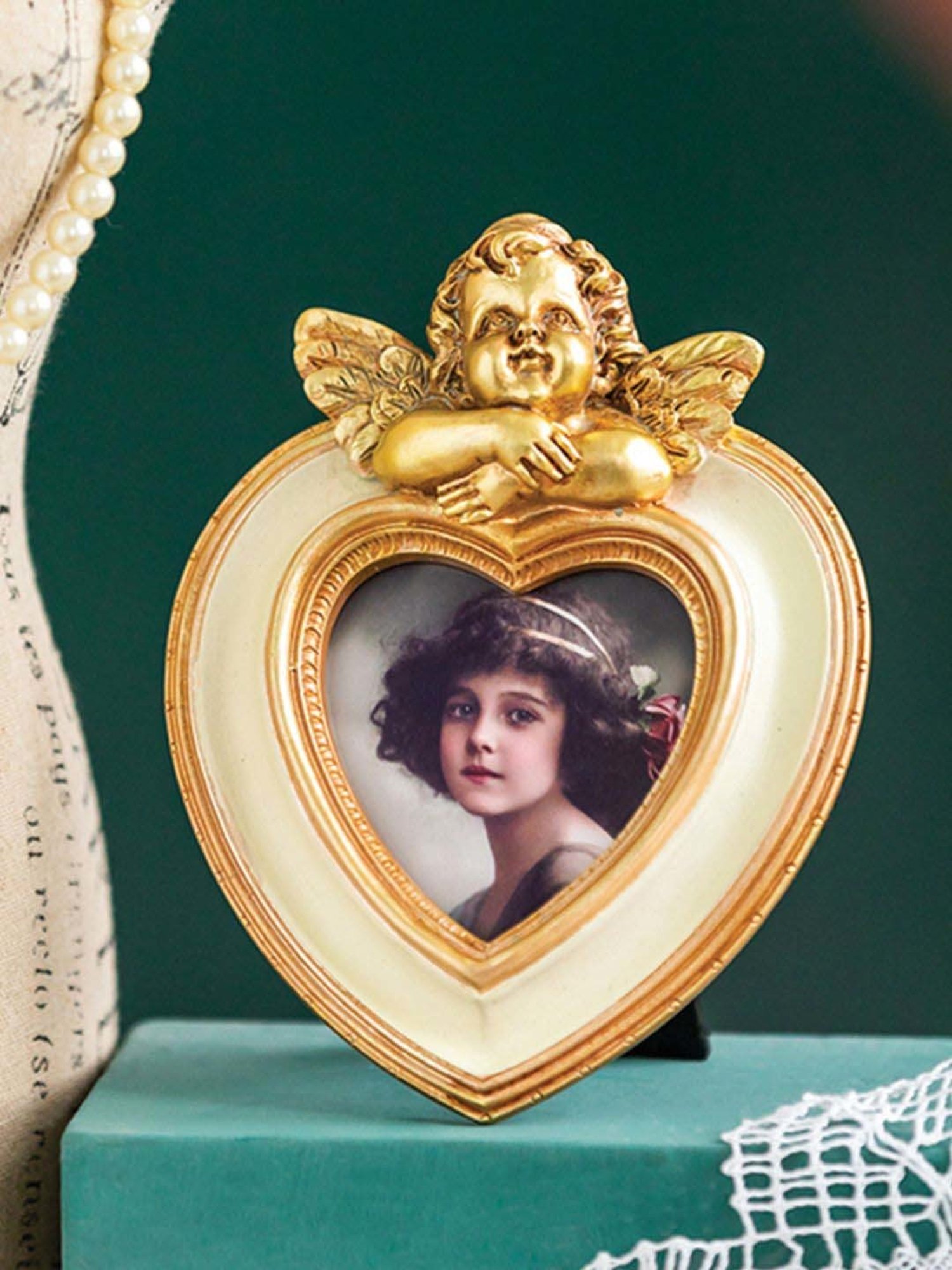 Art Street Gold Engineered Wood Swing Fashion Resin Vintage Photo Frame