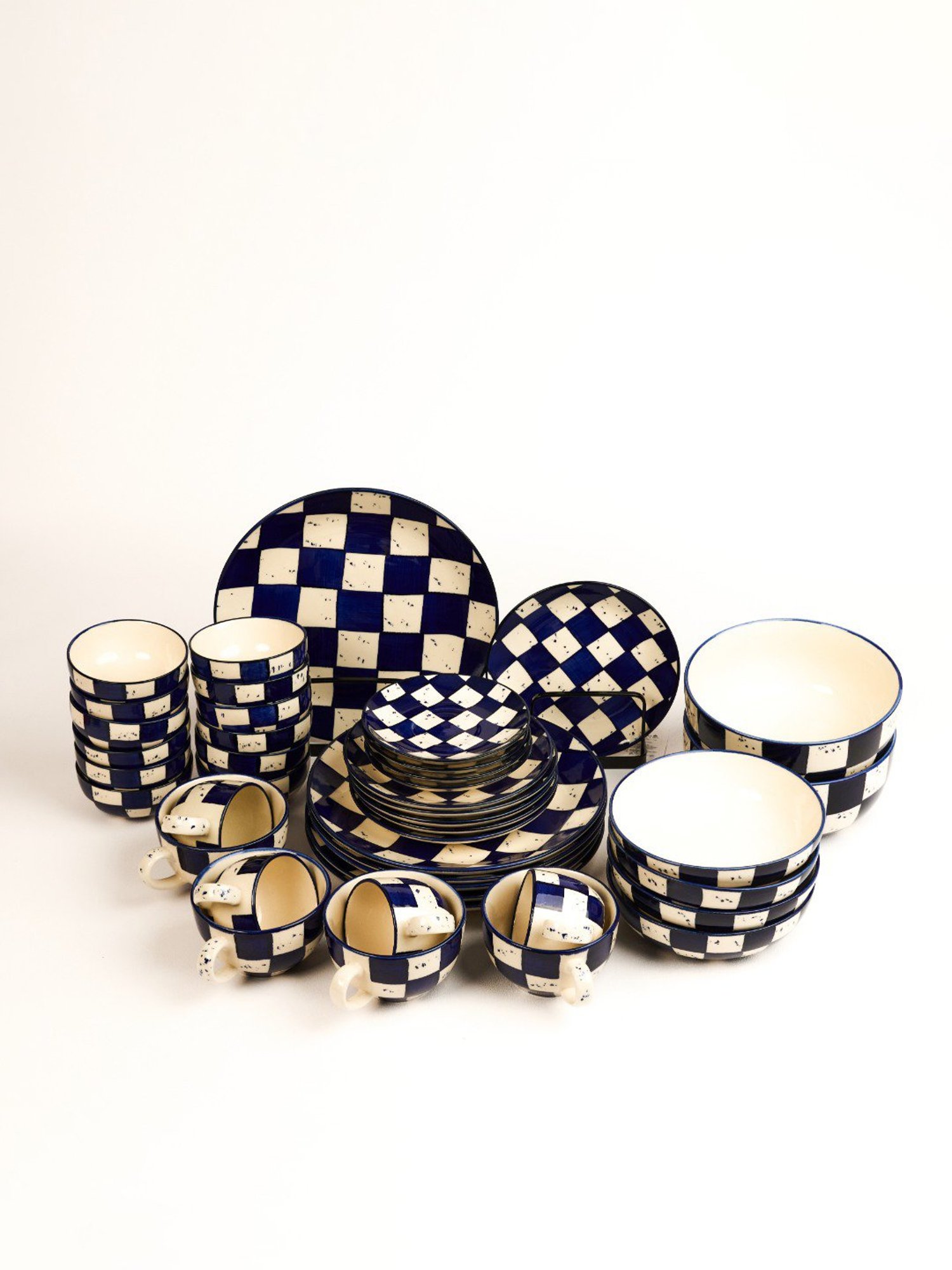 BlackCarrot 42 Piece Ceramic Dinner Set