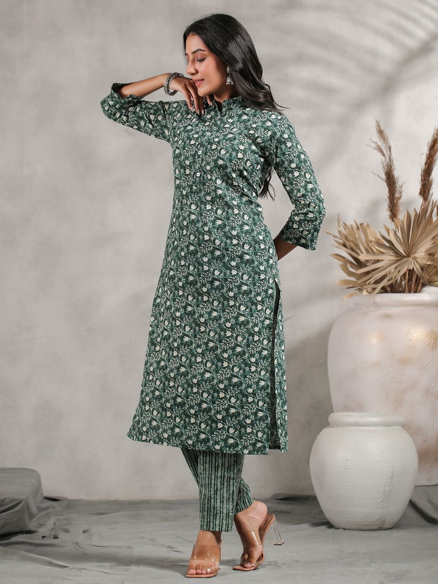 Anubhutee Green Cotton Floral Print Kurta Pant Set