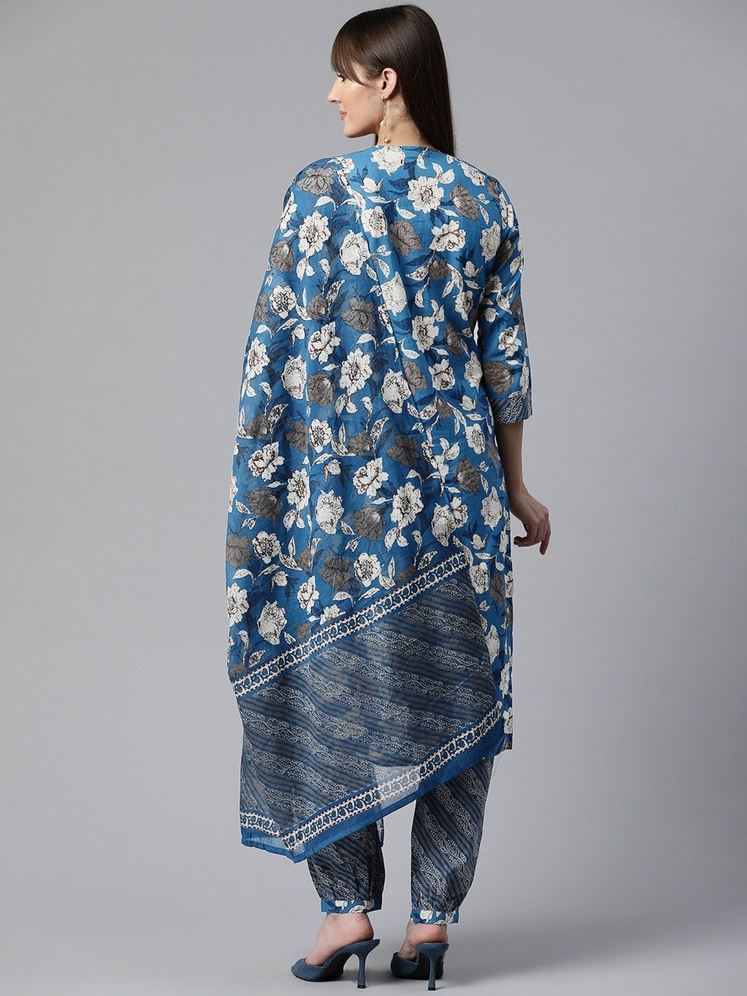 READIPRINT FASHIONS Blue Cotton Floral Print Kurta Salwaar Set With Dupatta