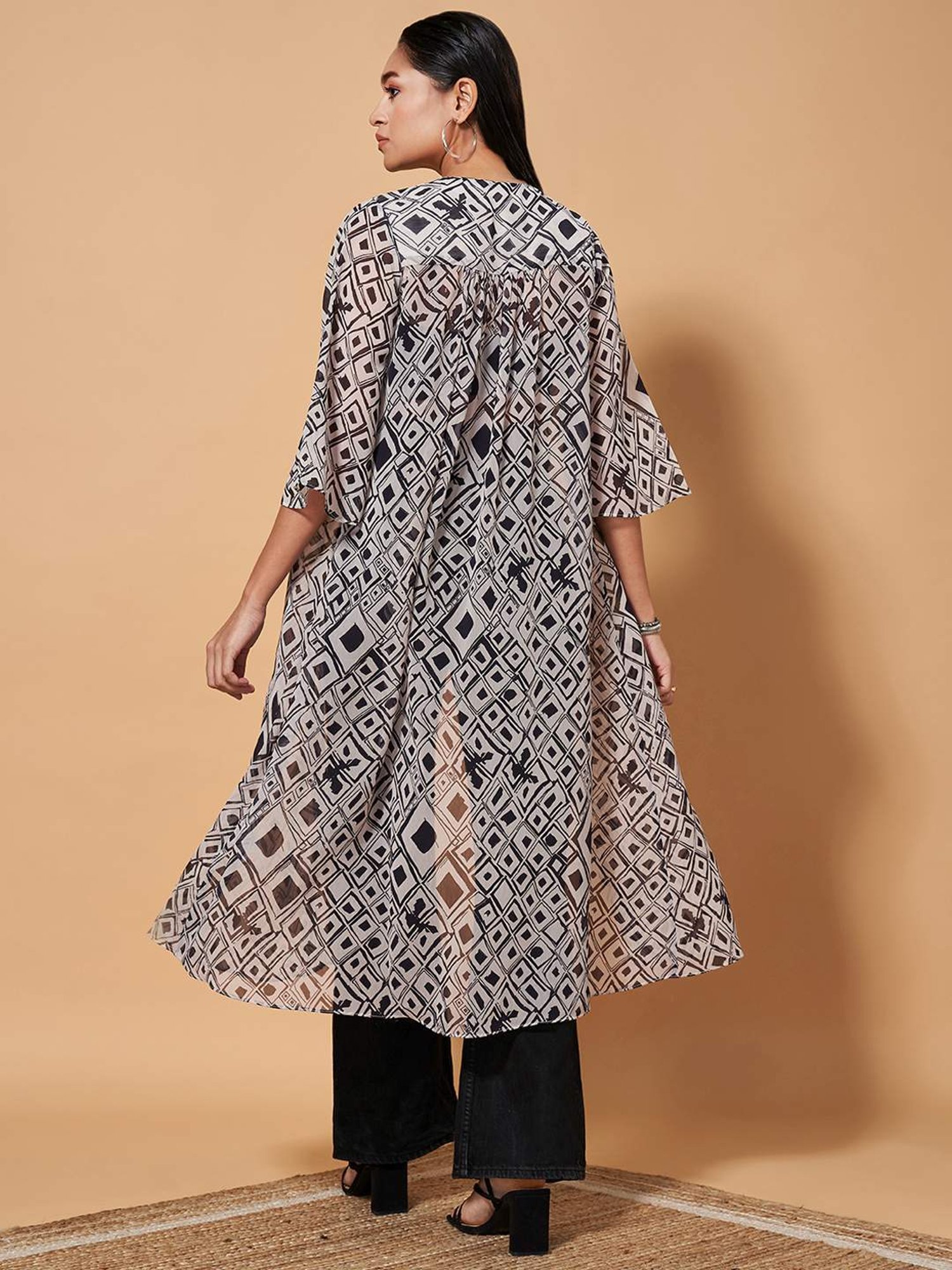 Marigold Lane White Printed Long Shrug