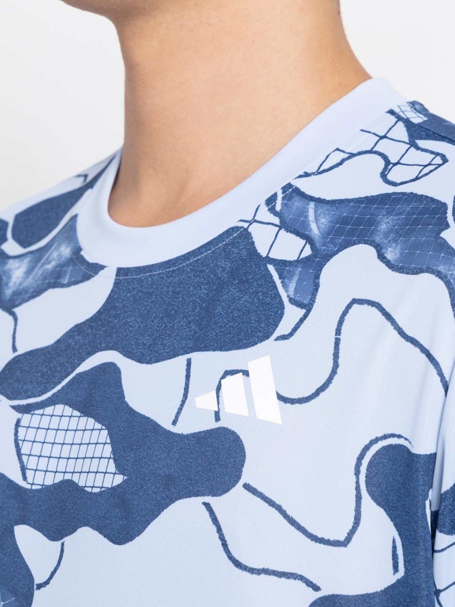 Columbia Black Regular Fit Sports T-Shirt