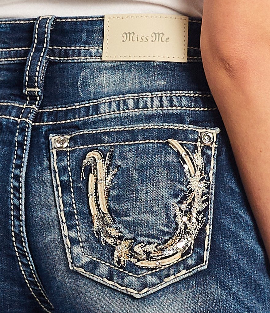 Miss Me Mid-Rise Floral Horseshoe Pocket Shorts