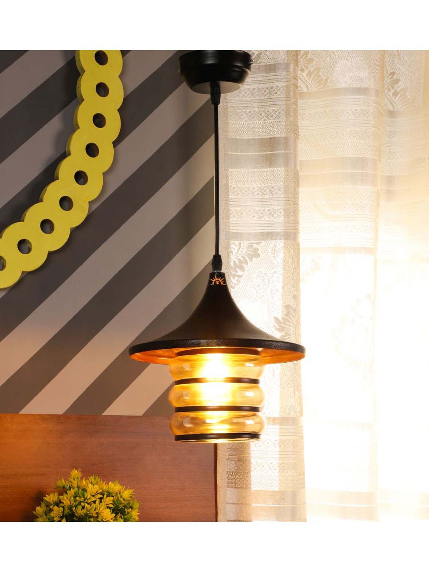 DecorativeRay Black Hanging Light - Set of 1