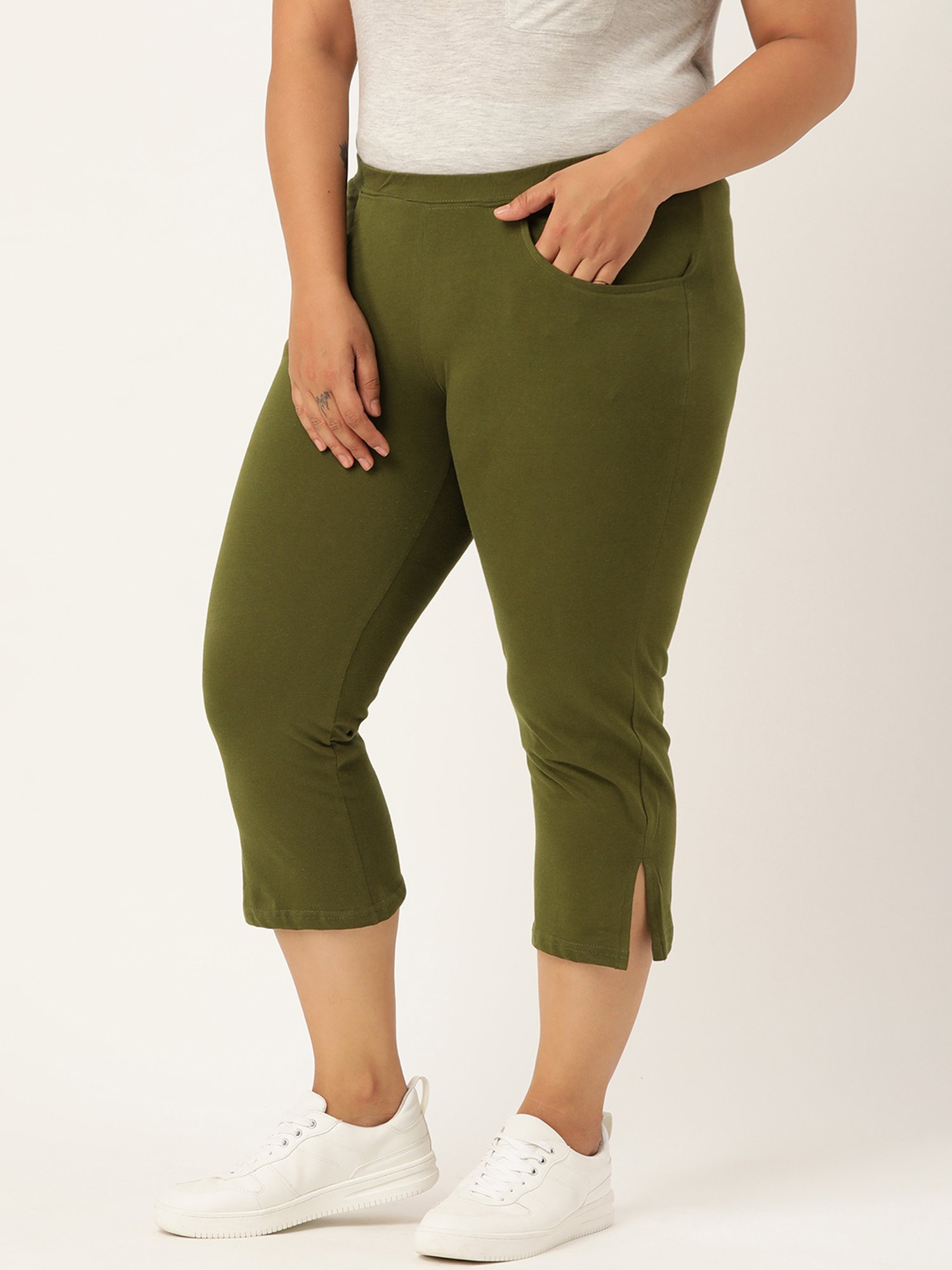 theRebelinme Green Cotton Capris