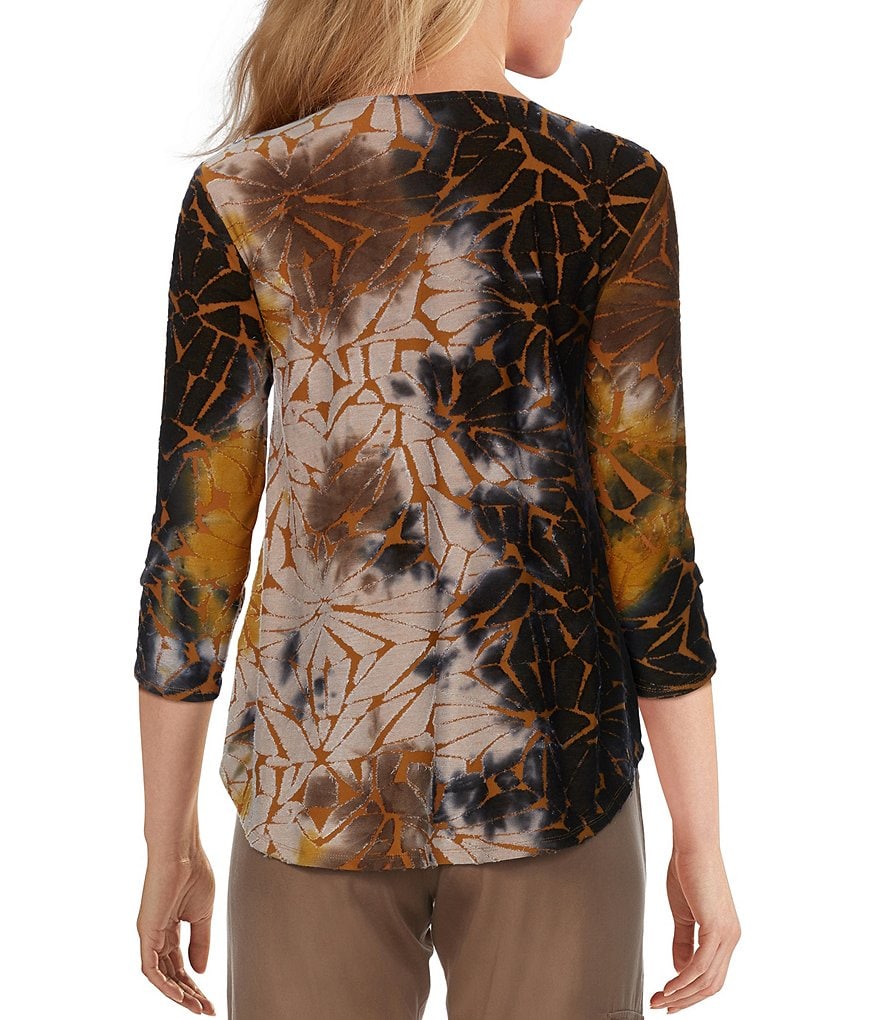 Ruby Rd. Petite Size Tie Dye Palm Burnout Knit Ring V-Neck Detail 3/4 Sleeve Top