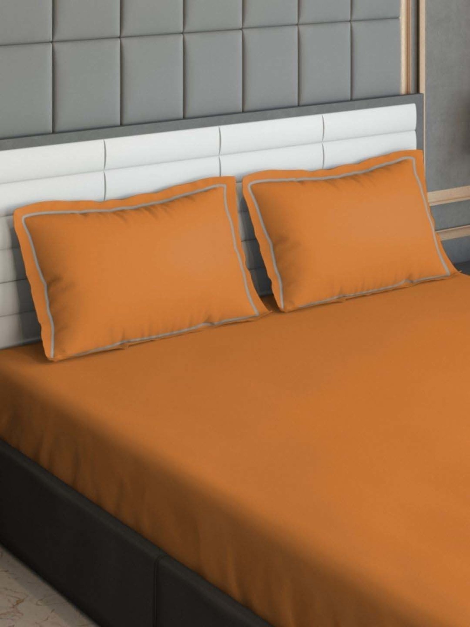 DDecor Solid Orange 300 TC Cotton King Bedsheet with 2 Pillow Covers