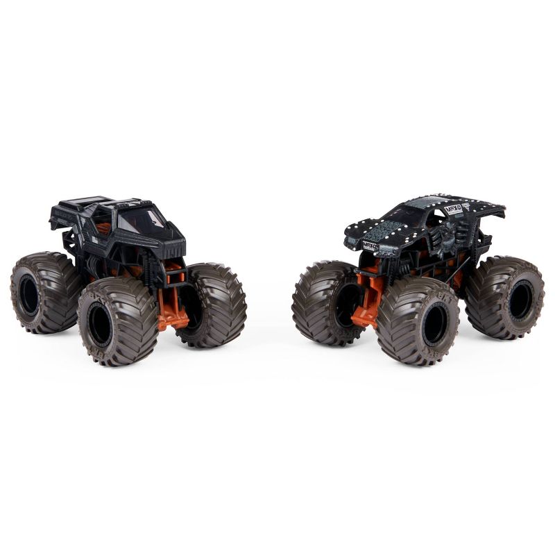 Monster Jam -  1:64 Scale (Dirty to Clean) - Soldier Fortune Black Ops vs Max-D - 2pk