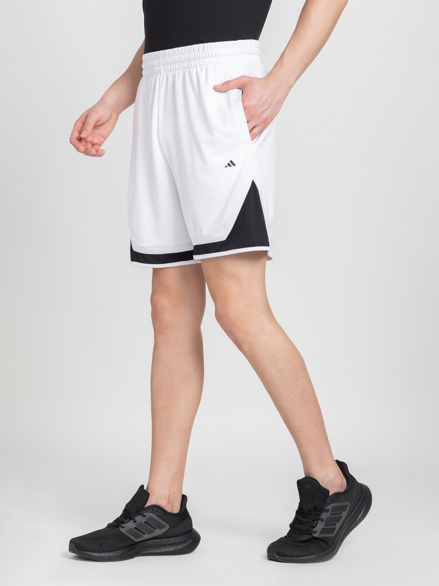 Reebok Black Regular Fit Sports Shorts