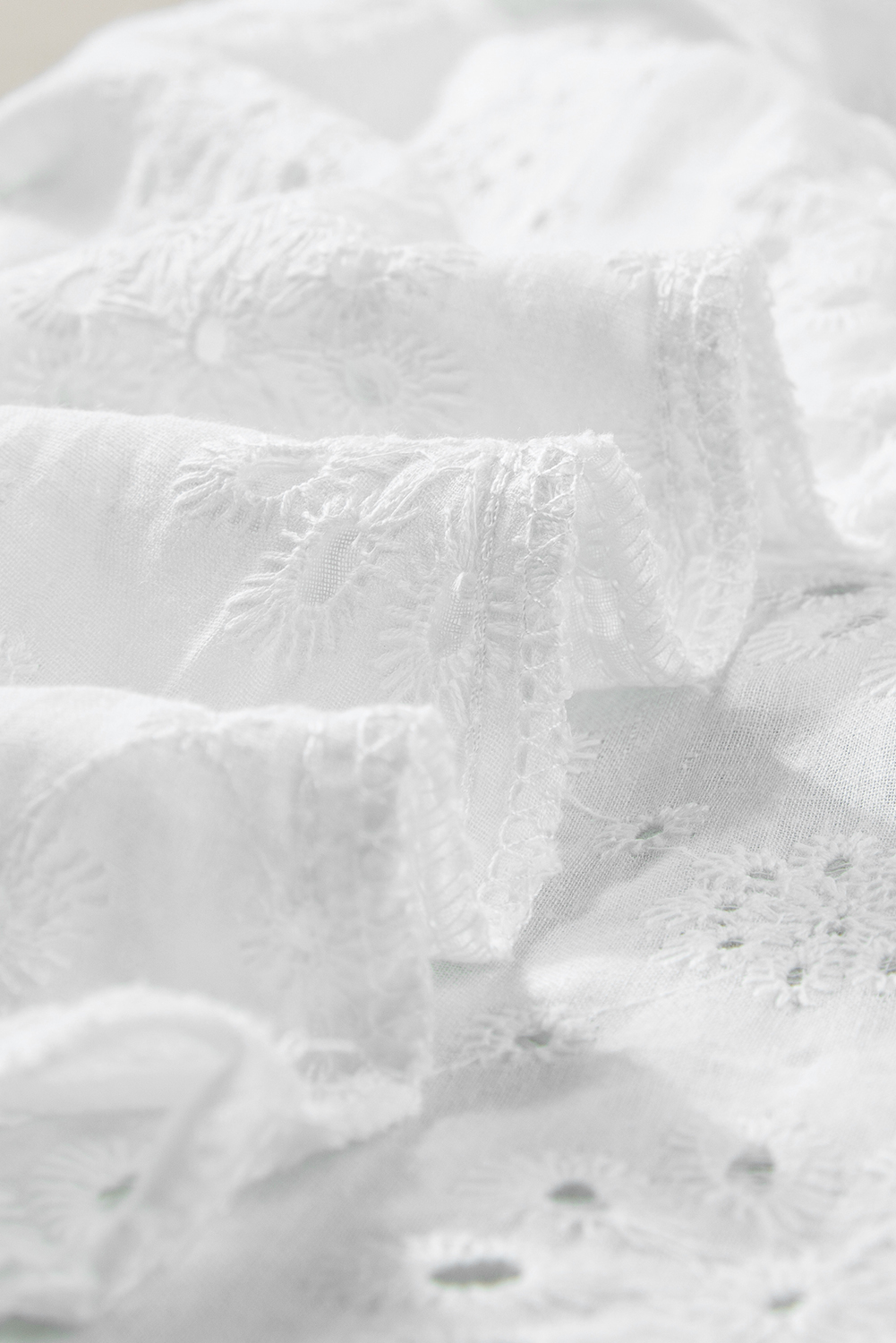 White Spotted Print Tie Neck Color Block Halter Sleeveless Shirt