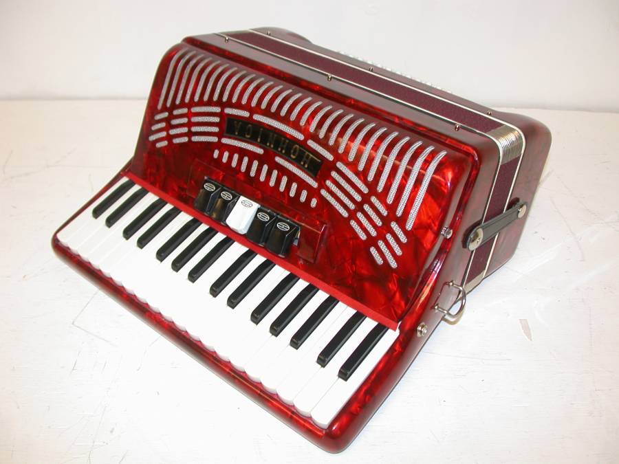Hohner Hohnica Piano Accordion 1305, RED, 34 Keys 72 Bass, Case & Straps, NEW