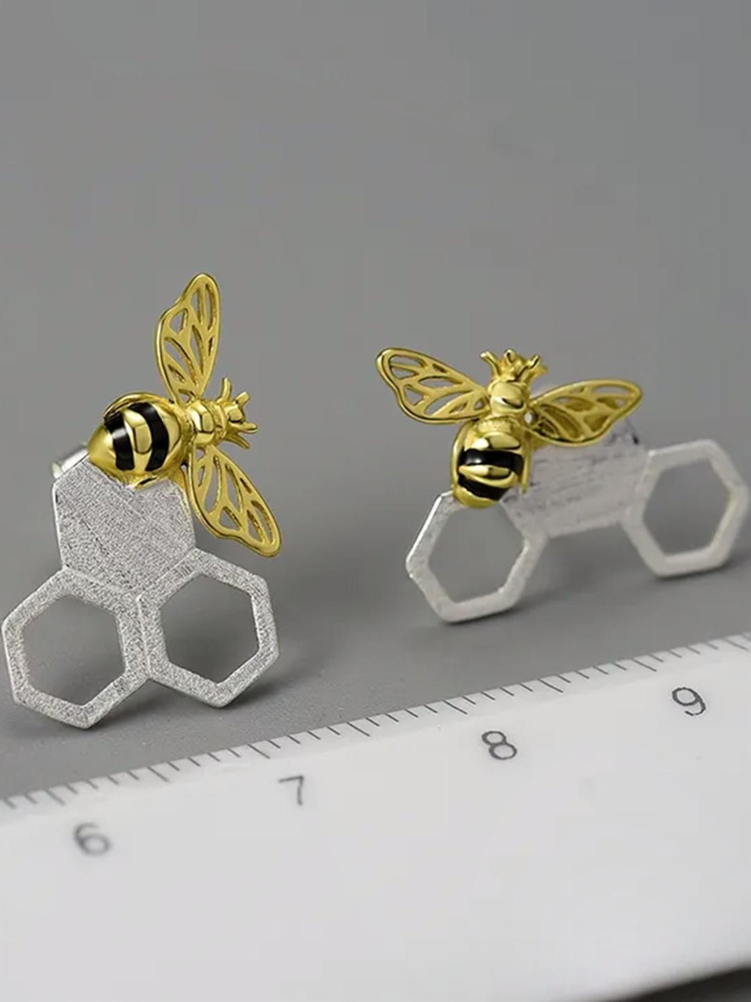 Rihi by P.C. Chandra Jewellers 92.5 Sterling Silver Honey Comb Stud Earrings for Women & Girls