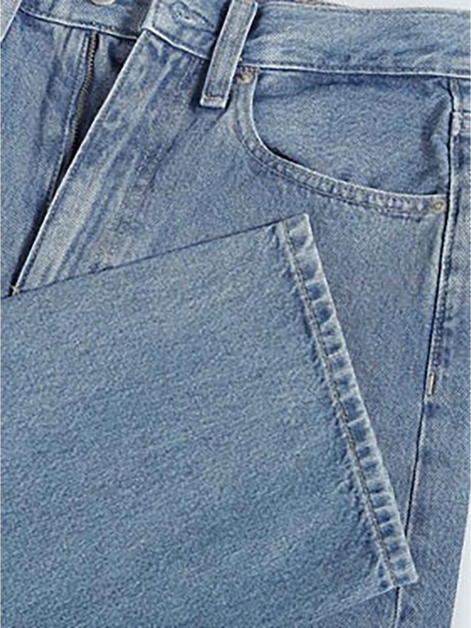 Calvin Klein Jeans Straight Fit Denim Light Rinse Washed High Rise Jeans