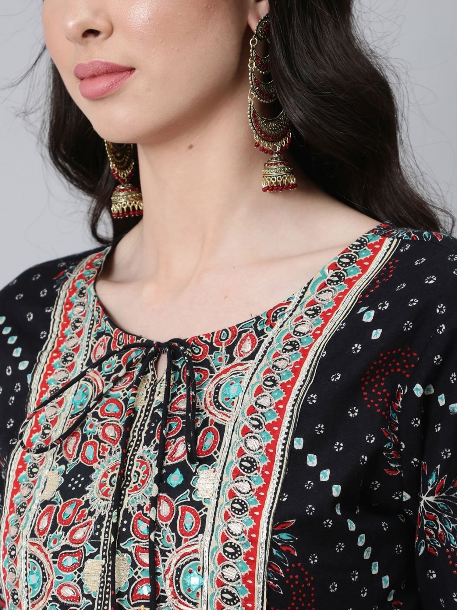 Anubhutee Black & Red Cotton Embroidered Kurta Pant Set With Dupatta