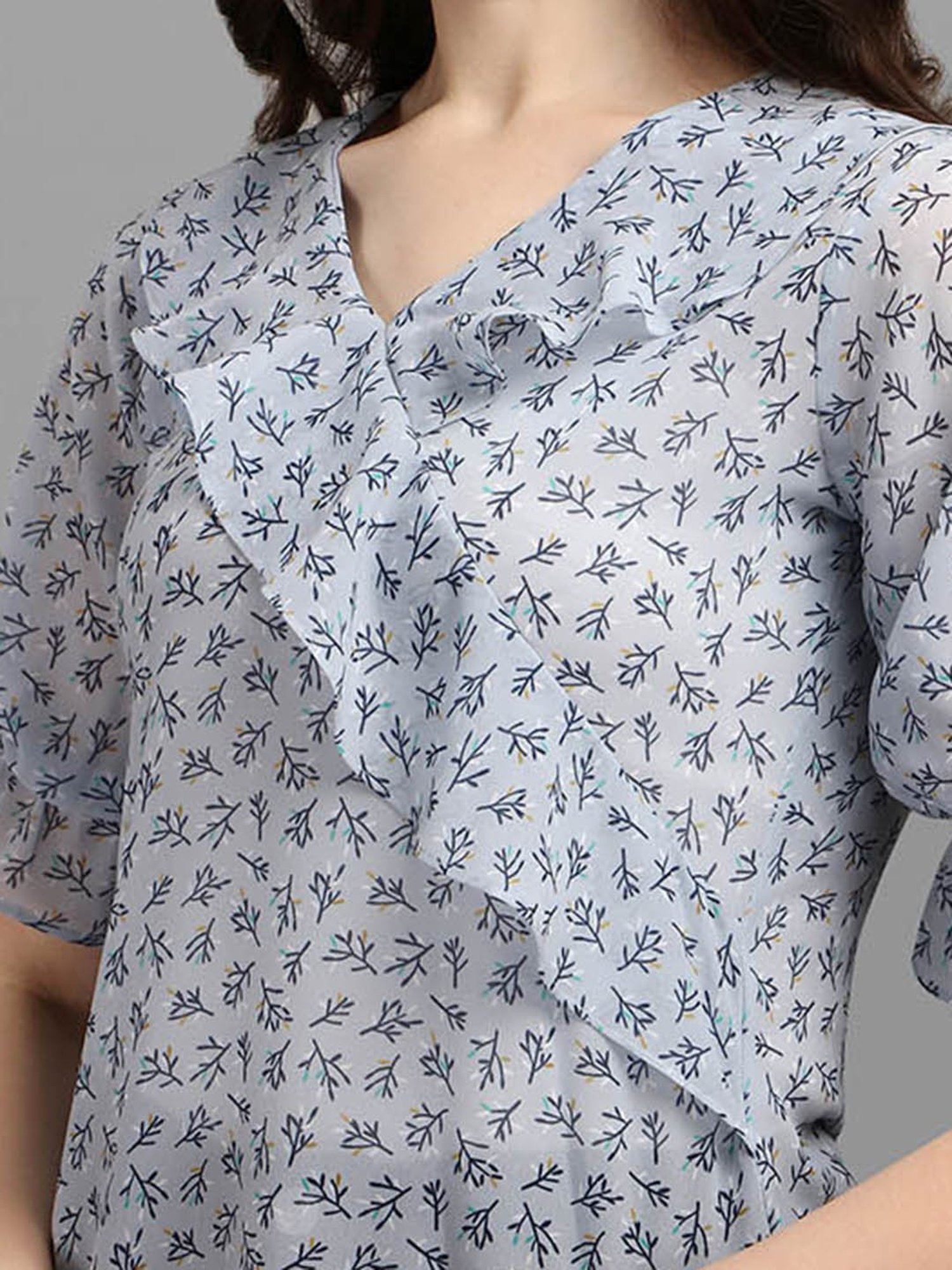 MASAKALI.CO Grey Floral Print Top